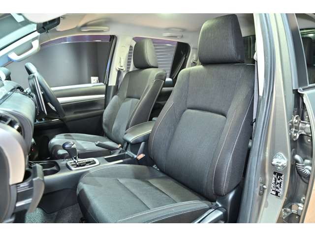 トヨタ ハイラックス ２．４ Ｚ ディーゼルターボ ４ＷＤ R4年 (関東) 99