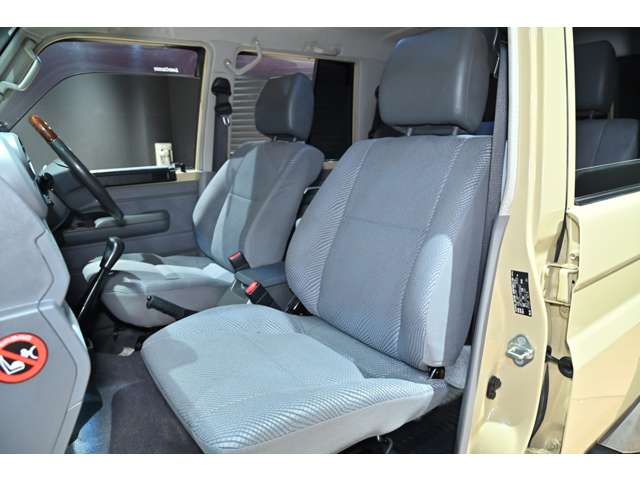 トヨタ ランドクルーザーバン ４．０ ４ＷＤ H27年 (関東) 99