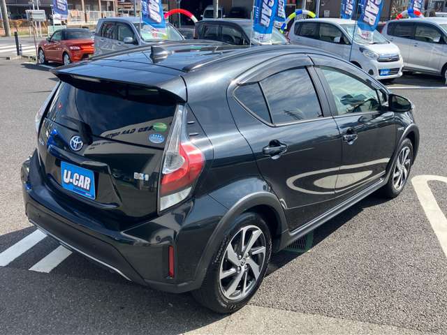 トヨタ アクア １．５ クロスオーバー グラム R1年 (関東) 99