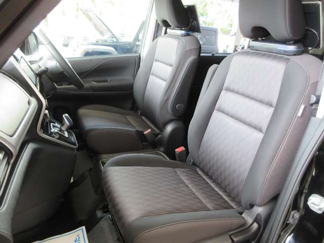 日産 セレナ １．２ Ｅ－ＰＯＷＥＲ ハイウェイスター Ｖ R1年 (関東) 99