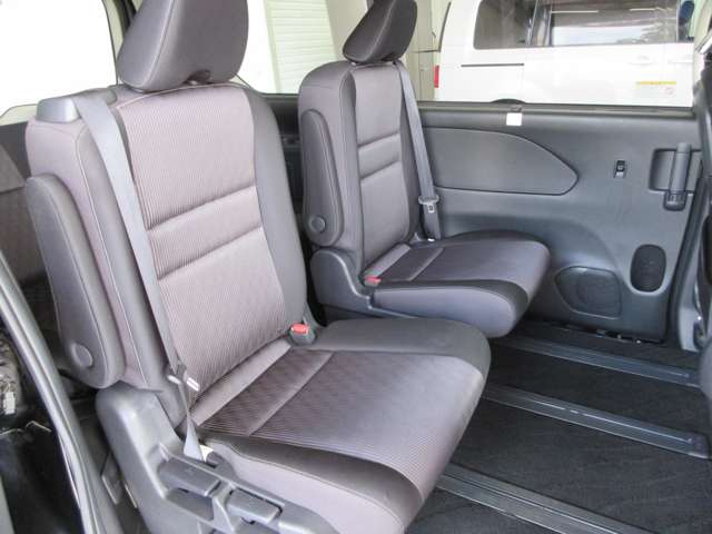 日産 セレナ １．２ Ｅ－ＰＯＷＥＲ ハイウェイスター Ｖ R1年 (関東) 99