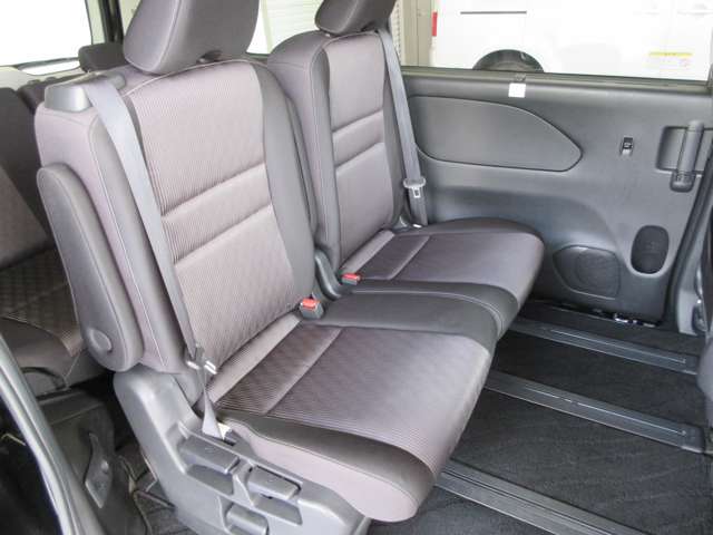 日産 セレナ １．２ Ｅ－ＰＯＷＥＲ ハイウェイスター Ｖ R1年 (関東) 99