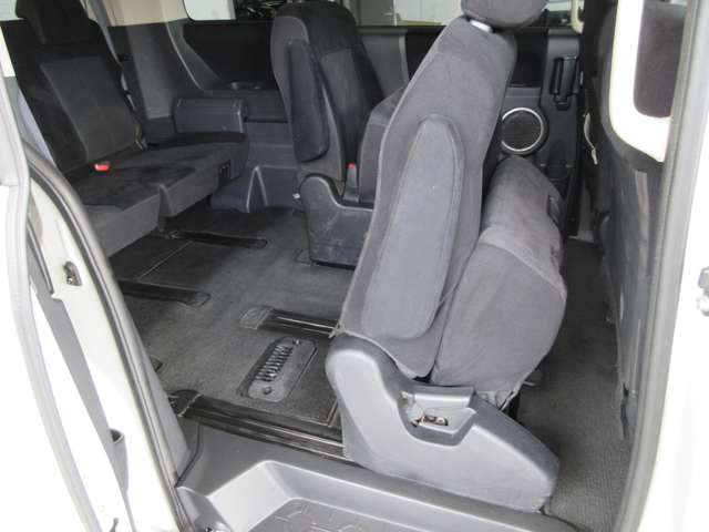 三菱 デリカ　Ｄ：５ ２．４ Ｇ パワーパッケージ ４ＷＤ H23年 (関東) 99