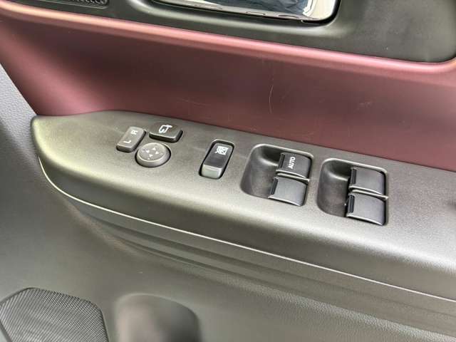 スズキ スペーシア ６６０ カスタム ハイブリッド ＸＳ ４ＷＤ R8年 () 99