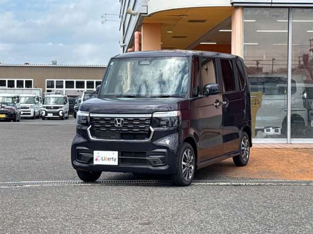 ホンダ Ｎ　ＢＯＸ カスタム ６６０ R8年 () 99