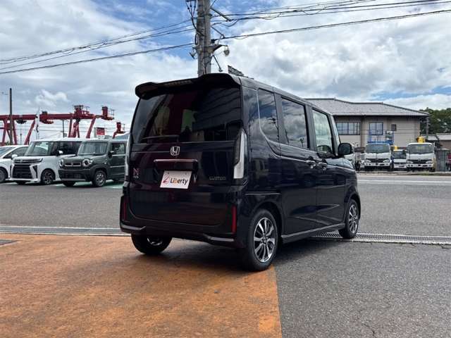 ホンダ Ｎ　ＢＯＸ カスタム ６６０ R8年 () 99