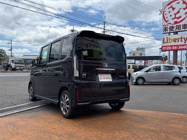 ホンダ Ｎ　ＢＯＸ カスタム ６６０ R8年 () 99