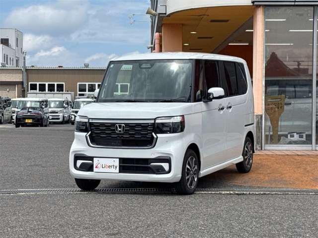 ホンダ Ｎ　ＢＯＸ カスタム ６６０ R8年 () 99