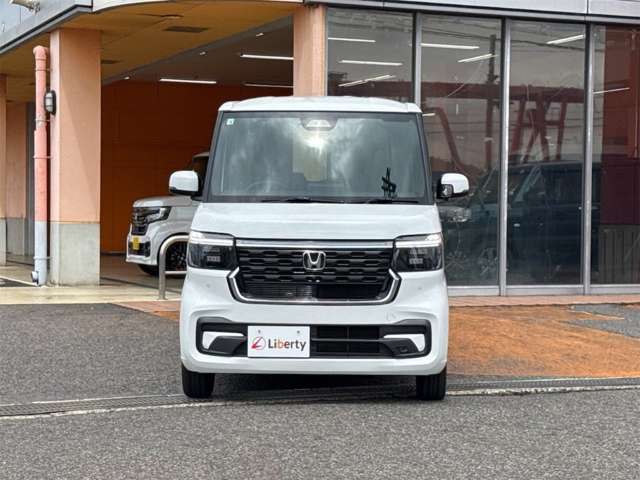 ホンダ Ｎ　ＢＯＸ カスタム ６６０ R8年 () 99