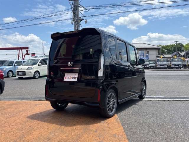 ホンダ Ｎ　ＢＯＸ カスタム ６６０ ターボ R8年 () 99