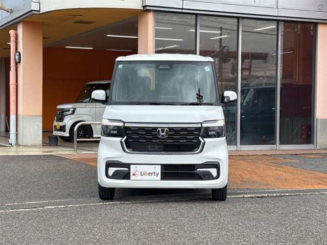 ホンダ Ｎ　ＢＯＸ カスタム ６６０ ターボ R8年 () 99