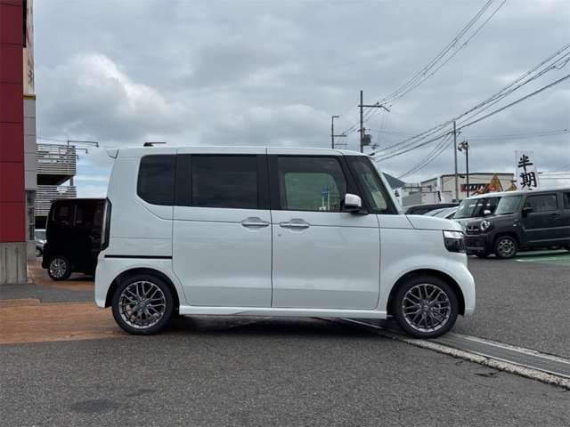 ホンダ Ｎ　ＢＯＸ カスタム ６６０ ターボ R8年 () 99