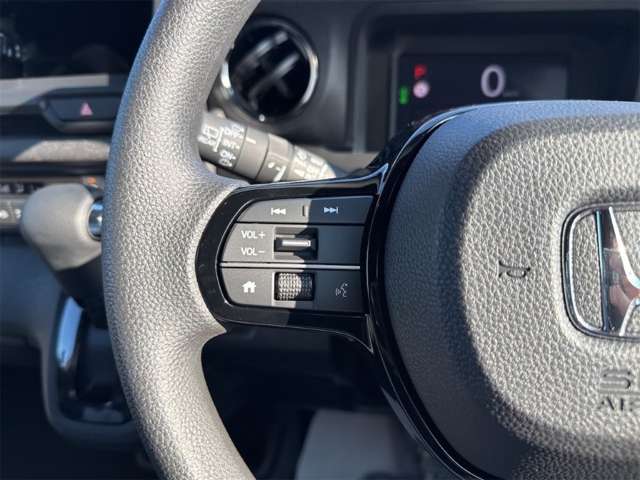 ホンダ Ｎ　ＢＯＸ カスタム ６６０ R8年 () 99
