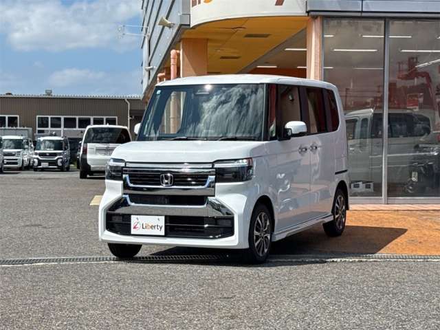 ホンダ Ｎ　ＢＯＸ カスタム ６６０ R8年 () 99