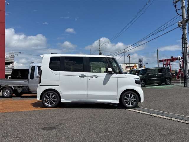 ホンダ Ｎ　ＢＯＸ カスタム ６６０ R8年 () 99