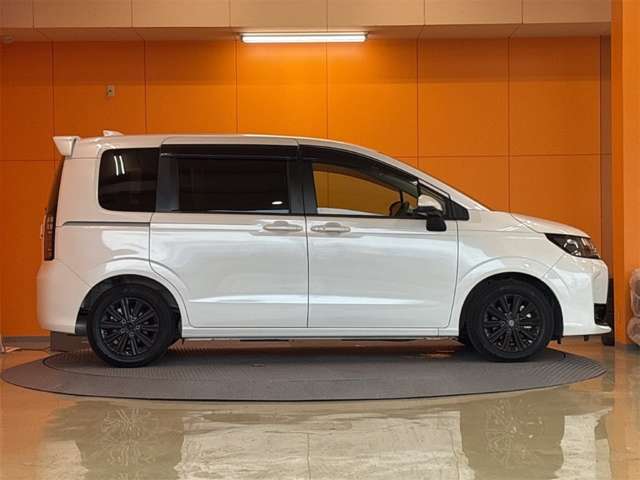 ホンダ フリード　ハイブリッド １．５ Ｅ：ＨＥＶ エアー ＥＸ R7年 () 99
