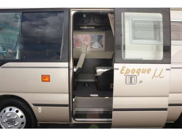 日野自動車 リエッセＩＩ ＲＶビックフット H22年 (中国) 99