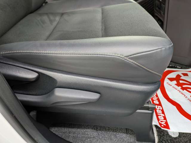 トヨタ ノア ２．０ ＳＩ ＷＸＢＩＩ ４ＷＤ R1年 (東北) 99
