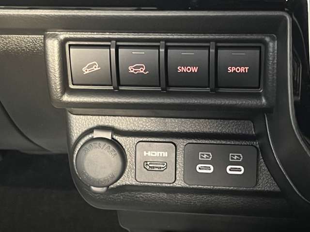 スズキ クロスビー １．２ ハイブリッド ＭＺ ４ＷＤ R8年 () 99