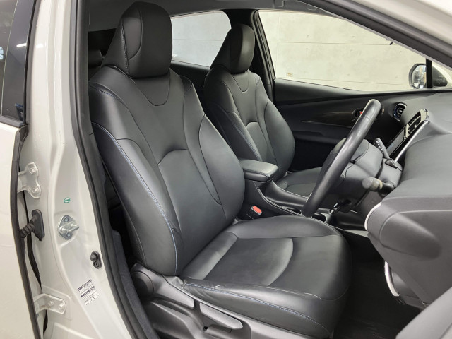トヨタ プリウス １．８ Ｓ ツーリングセレクション H29年 (近畿) 99