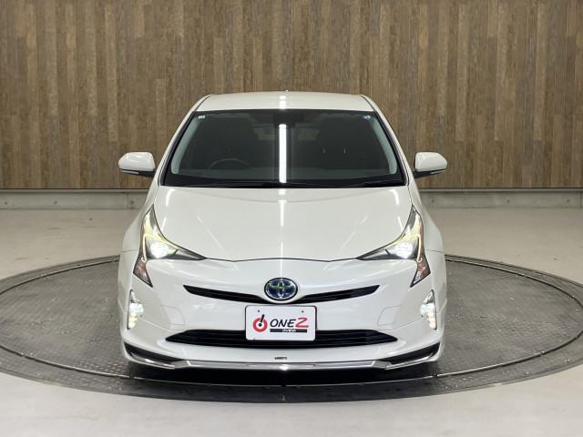 トヨタ プリウス １．８ Ｓ ツーリングセレクション H29年 (近畿) 99