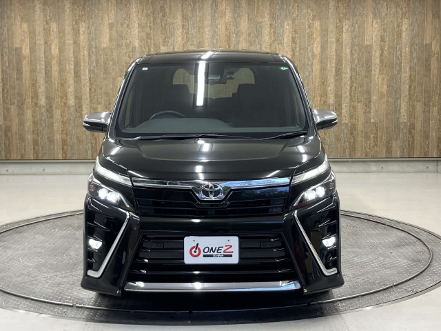 トヨタ ヴォクシー ２．０ ＺＳ 煌ＩＩＩ R3年 (近畿) 99