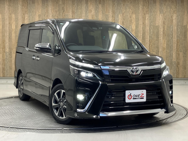 トヨタ ヴォクシー ２．０ ＺＳ 煌ＩＩＩ R3年 (近畿) 99