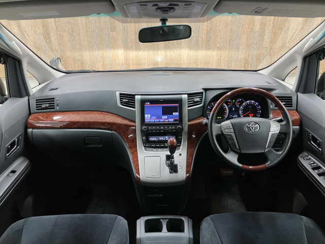 トヨタ ヴェルファイア ２．４ Ｚ プラチナセレクションＩＩ H23年 (近畿) 99