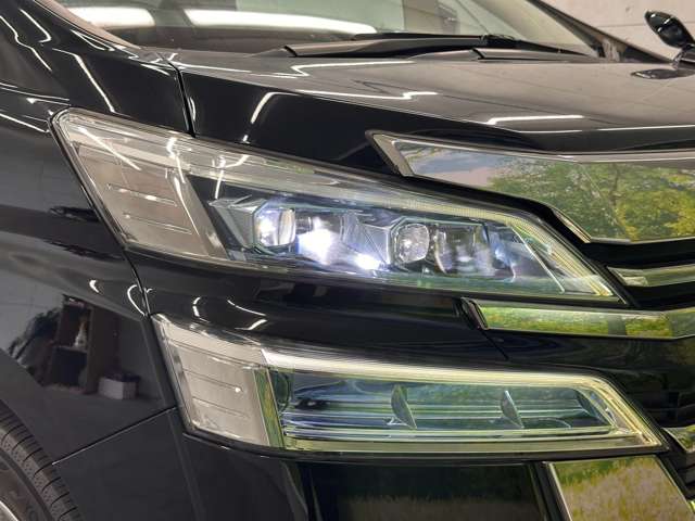トヨタ ヴェルファイア ２．５ Ｘ R1年 (近畿) 99