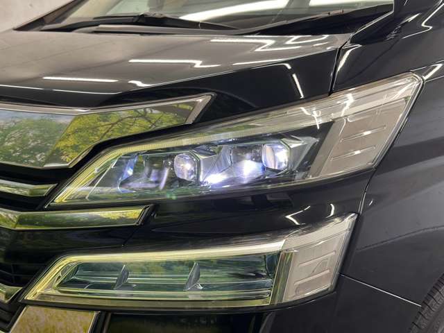 トヨタ ヴェルファイア ２．５ Ｘ R1年 (近畿) 99