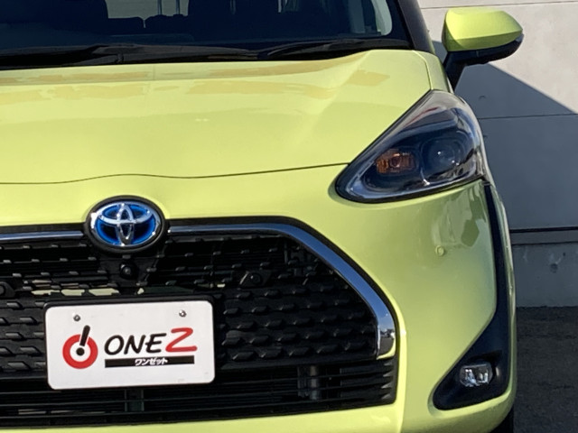 トヨタ シエンタ　ハイブリッド ハイブリッド １．５ Ｇ クエロ R3年 (四国) 99