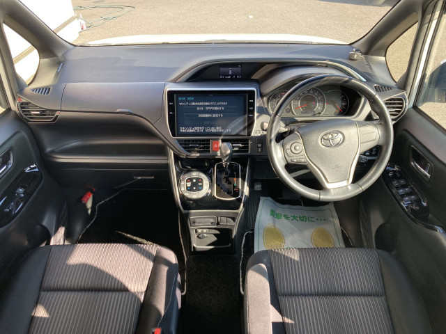 トヨタ ヴォクシー ２．０ ＺＳ 煌 H30年 (四国) 99