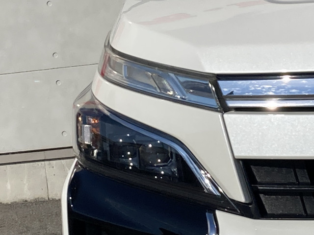 トヨタ ヴォクシー ２．０ ＺＳ 煌 H30年 (四国) 99