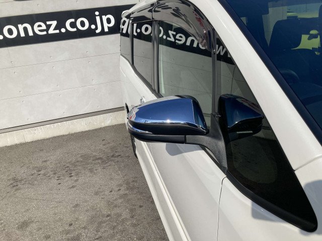 トヨタ ヴォクシー ２．０ ＺＳ 煌 H30年 (四国) 99