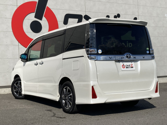 トヨタ ヴォクシー ２．０ ＺＳ 煌 H30年 (四国) 99