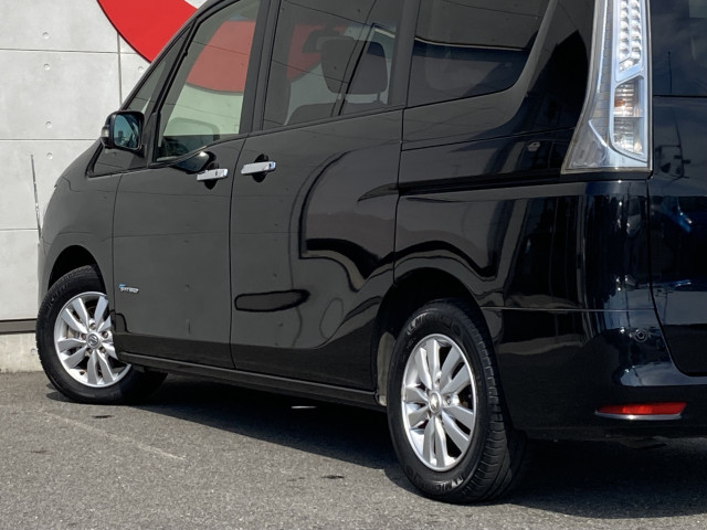 日産 セレナ ２．０ ２０Ｇ Ｓ－ＨＹＢＲＩＤ H27年 (四国) 99