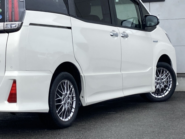 トヨタ ノア １．８ ハイブリッド ＳＩ ＷＸＢＩＩ R1年 (四国) 99