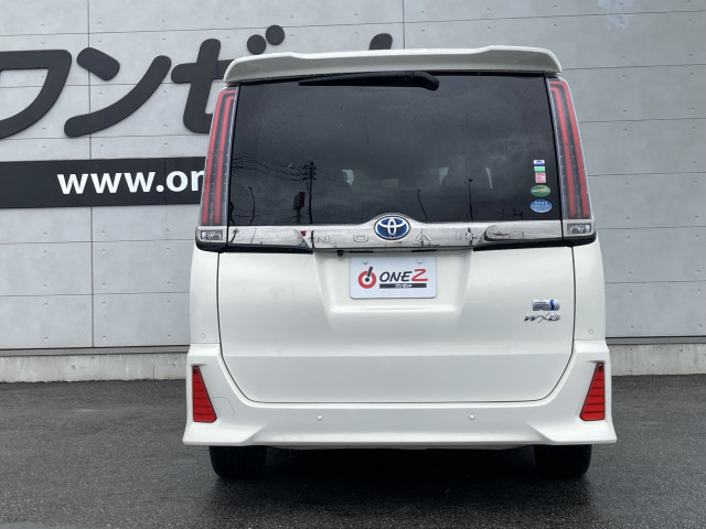 トヨタ ノア １．８ ハイブリッド ＳＩ ＷＸＢＩＩ R1年 (四国) 99