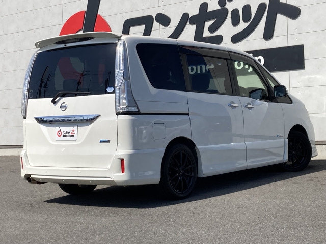 日産 セレナ ２．０ ライダー ブラックライン ＺＺ Ｓ－ＨＹＢＲＩＤ H28年 (四国) 99