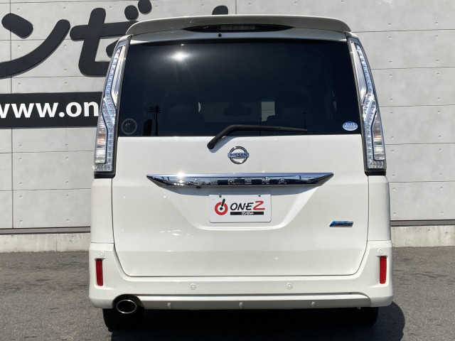 日産 セレナ ２．０ ライダー ブラックライン ＺＺ Ｓ－ＨＹＢＲＩＤ H28年 (四国) 99
