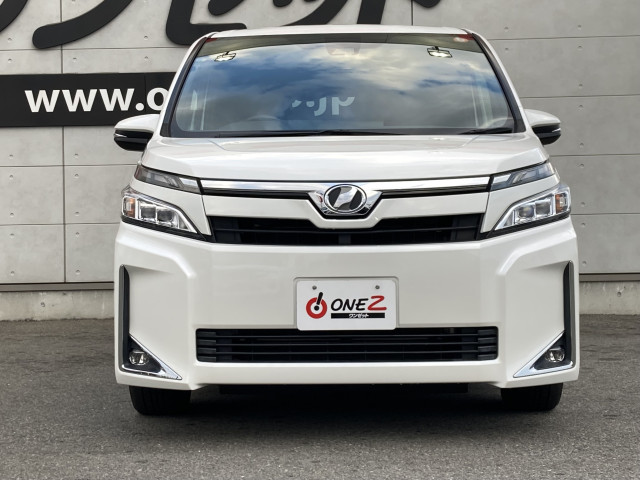 トヨタ ヴォクシー ２．０ Ｖ H29年 (四国) 99