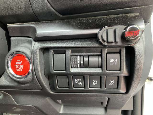 スバル インプレッサスポーツ ２．０ ＳＴＩ スポーツ R4年 (関東) 99