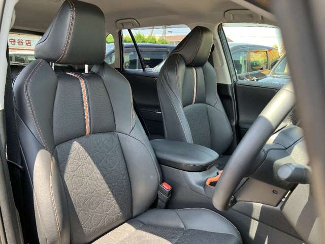 トヨタ ＲＡＶ４ ２．０ アドベンチャー ４ＷＤ R1年 (関東) 99