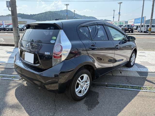 トヨタ アクア １．５ Ｌ H25年 (甲信越・北陸) 99