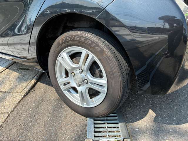 トヨタ アクア １．５ Ｌ H25年 (甲信越・北陸) 99