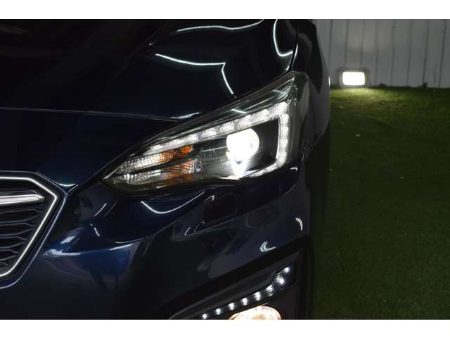 スバル インプレッサスポーツ ２．０ Ｉ－Ｌ アイサイト ４ＷＤ H29年 (北海道) 99