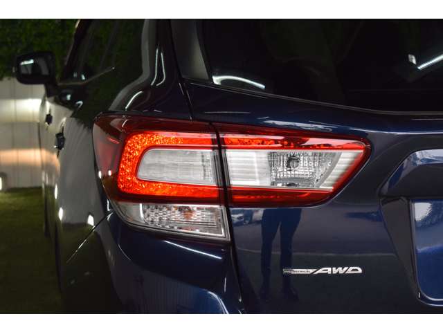 スバル インプレッサスポーツ ２．０ Ｉ－Ｌ アイサイト ４ＷＤ H29年 (北海道) 99