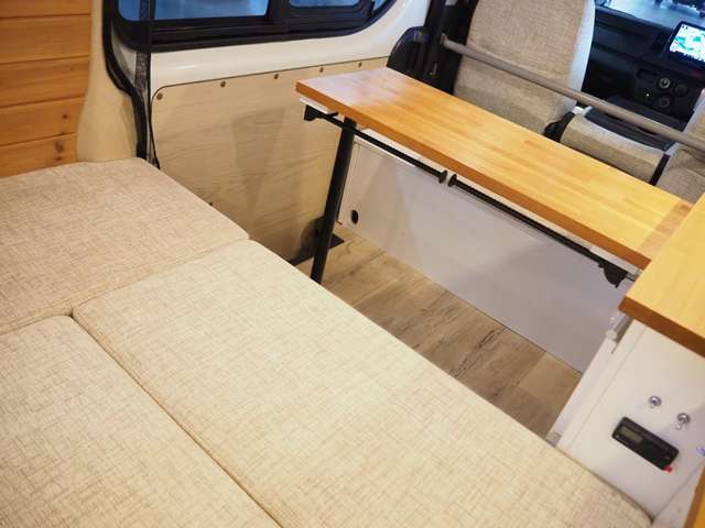 トヨタ ハイエースバン キャンピング R2年 (北海道) 99
