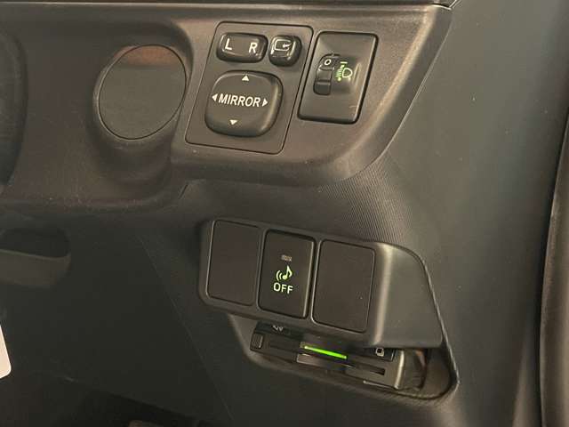 トヨタ アクア １．５ Ｓ H25年 (甲信越・北陸) 99