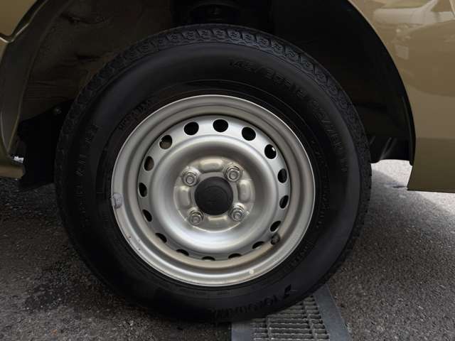 ダイハツ ハイゼットトラック ６６０ スタンダード ＳＡＩＩＩＴ ３方開 ４ＷＤ R1年 (近畿) 99